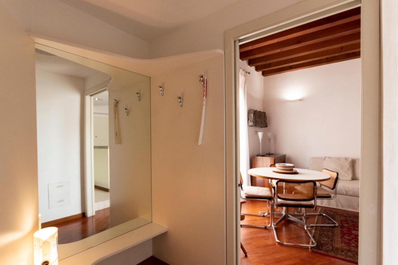 Anfiteatro Apartment In Brera Milan Extérieur photo