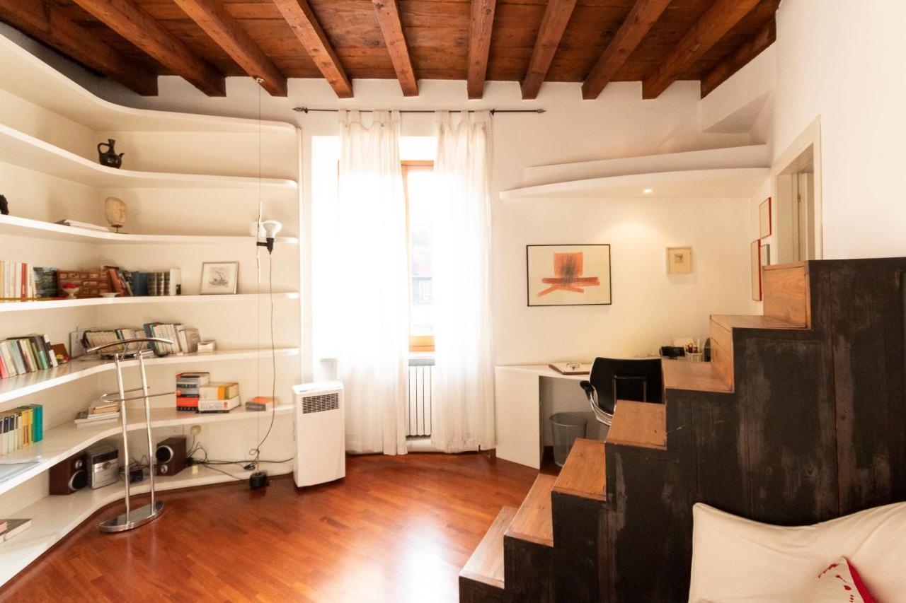 Anfiteatro Apartment In Brera Milan Extérieur photo